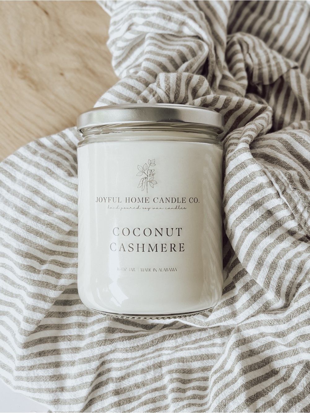 Coconut Cashmere Candle - Cream
